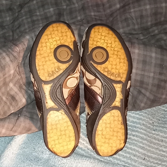 Coach Velcro shoes - Picture 2 of 2